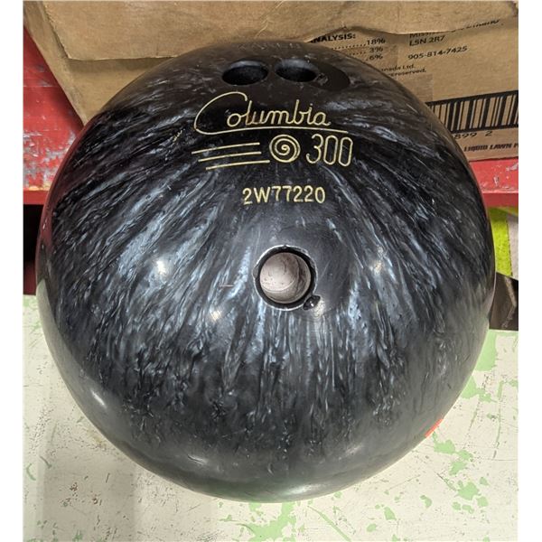 Columbia 300 Bowling Ball - Drilled