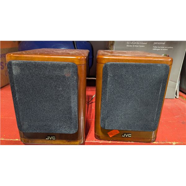 VTG JVC SP-UX2000RGD Cherry Wood Bookshelf Speakers - Pair