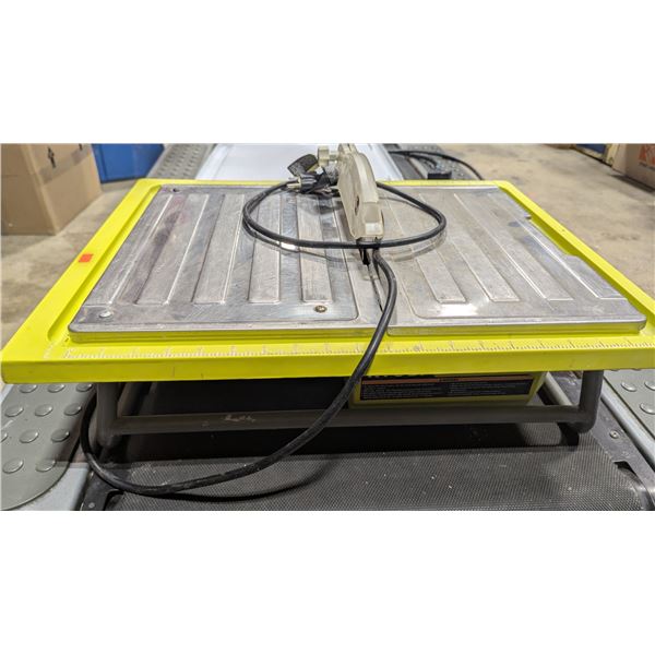 RYOBI Tabletop Wet Tile Saw