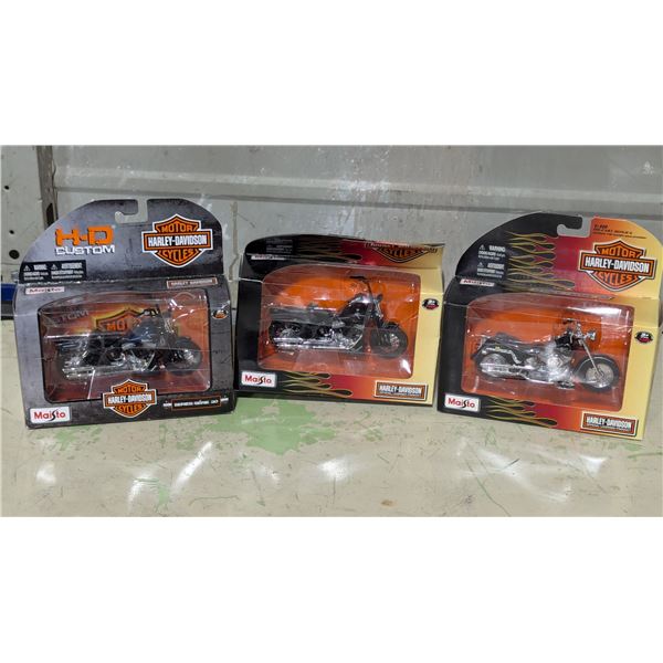 Lot of Three Maisto Harley Davidson Die Cast Motorcycles