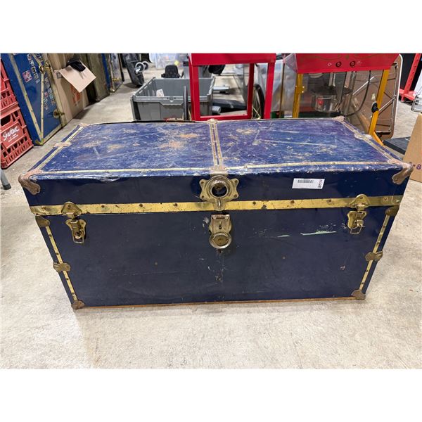 VTG Blue Steamer Trunk w/ Brass-Tone Hardware