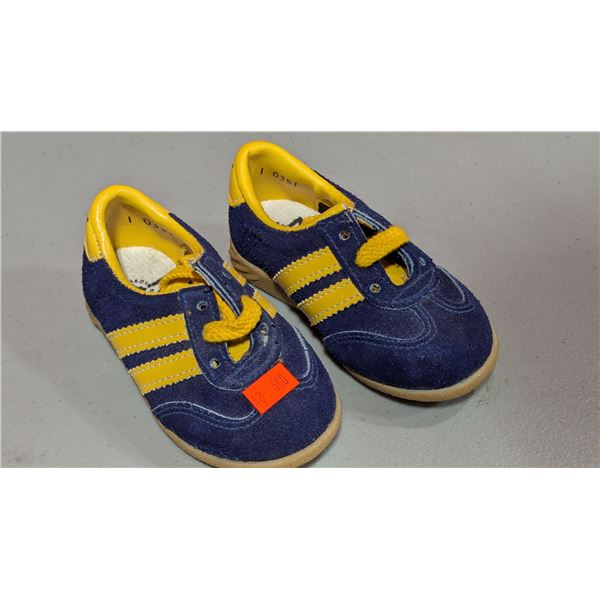 VTG North Star by Bata Blue & Yellow Suede Children’s Sneakers