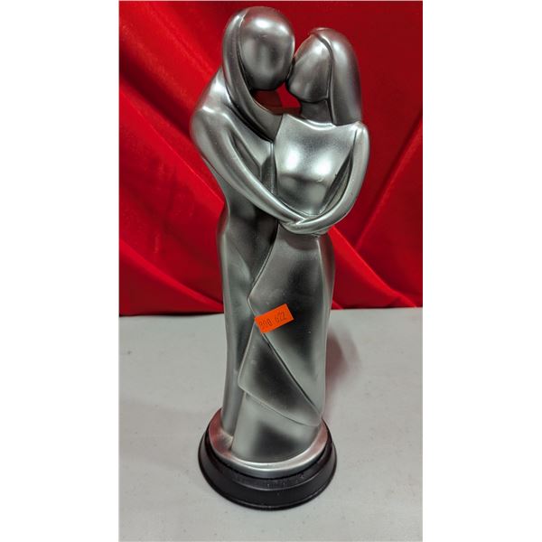VTG Les Cadeaux Elby Gifts Silver-Tone Embracing Couple Sculpture