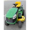 Image 2 : John Deere D110 100 Series 42" Riding Lawn Tractor
