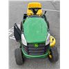 Image 3 : John Deere D110 100 Series 42" Riding Lawn Tractor