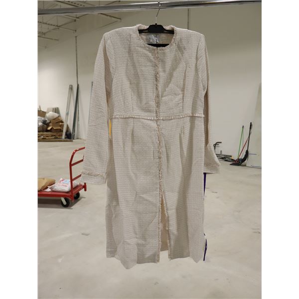 SERAPHINE PALE PINK OPEN, BUTTONLESS COAT SIZE:4