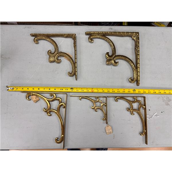 LOT OF 5pcs OF ASSORTED BRASS ITEMS