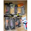 Image 1 : LOT OF 7 ASSORTED SOCCER SHIN-GUARDS