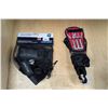 Image 1 : LOT OF 2 ASSORTED INLINE SKATE PADS