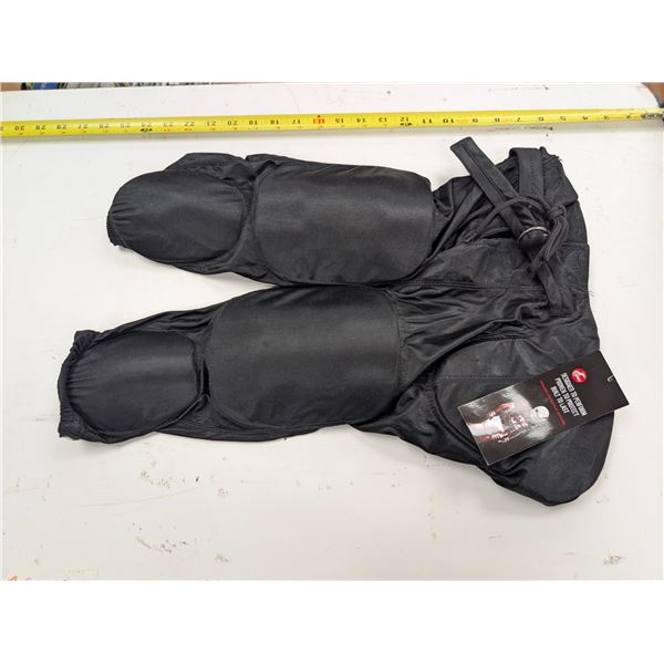 FOOTBALL SHORTS SIZE: YOUTH LARGE