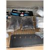 Image 4 : LOT OF ASSORTED HOCKEY ITEMS