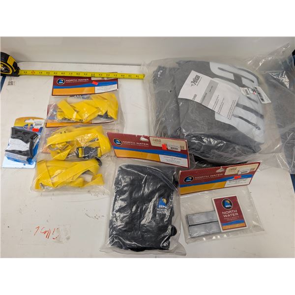 LOT OF ASSORTED BOATING ACCESSORIES