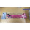 Image 1 : FIGURE STYLE SKATE GUARD -PINK