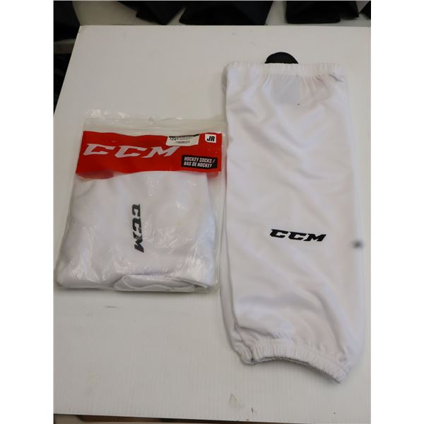LOT OF 18 CCM HOCKEY SOCKS 24" JUNIOR -WHITE