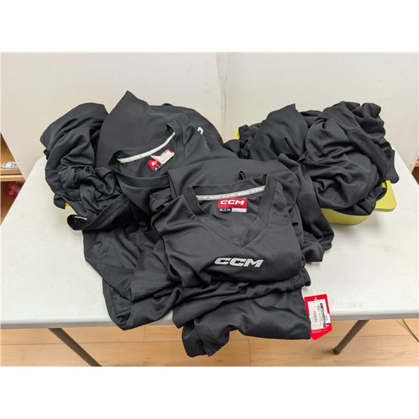 LOT OF 23pcs ASSORTED YOUTH / SENIOR PRACTICE SWEATERS -BLACK -ASST SIZES