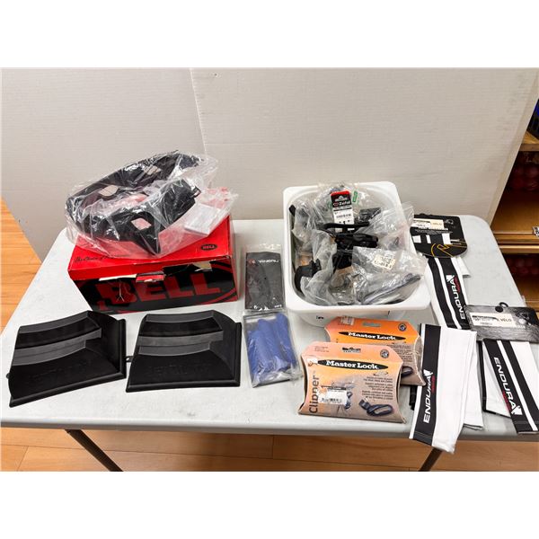 LOT OF ASSORTED BIKE ACCESSORIES