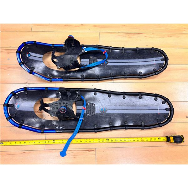 **USED** GARNEAU SNOWSHOES MASSIF 1036  -36"