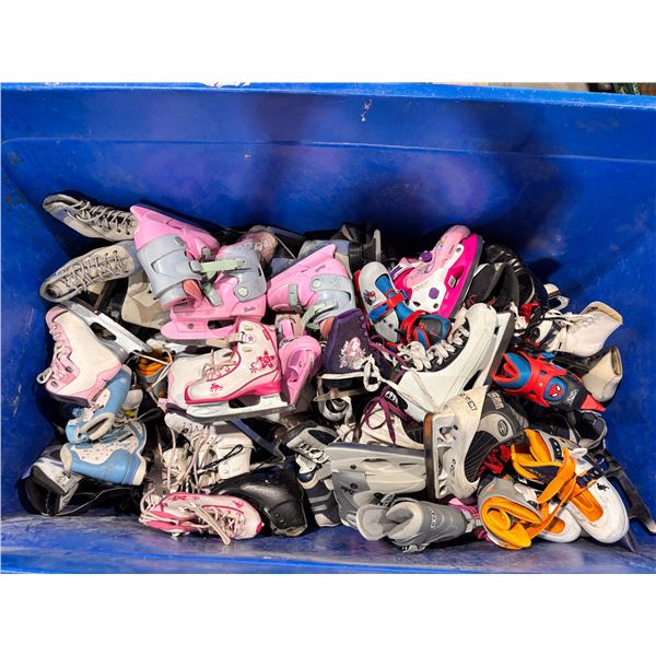 **USED** LOT OF +/-40 ASSORTED CHILDREN'S ICE SKATES