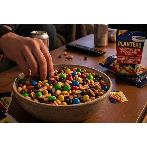 Planters Peanut Butter Chocolate Mix 12x55g