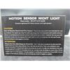 Image 4 : LED Motion Sensor Night Light 2-Pack
