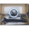 Image 2 : LED Ring Light With Adjustable Desk Mount Stand