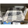 Image 5 : Berkshire EZ Touch Heated Throw Blanket