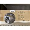 Image 3 : ShopMaster Floor Protector Tape 3" x 164' (20 Rolls)
