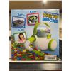 Image 2 : Pick Up Bricks Toy Storage Vacuum Set