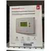 Image 2 : Honeywell RTH2300B Programmable Thermostat