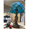 Image 3 : Blue Stained Glass Accent Lamp, 14 Inch