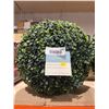 Image 2 : Landon & Co. Artificial Topiary Ball 15 in