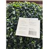 Image 4 : Landon & Co. Artificial Topiary Ball 15-Inch