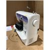Image 6 : Brother XL-5500 Sewing Machine with Pedal