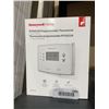 Image 3 : AcuRite Thermometer And Honeywell Thermostat