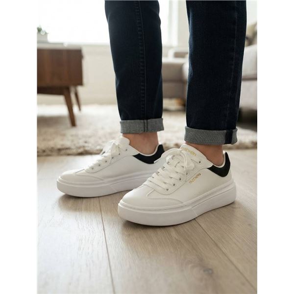 Skechers White/Black Memory Foam Sneakers Sz 9