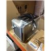 Image 3 : Cuisinart Stainless Steel 2-Slice Toaster