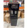 Image 2 : Chefman Iceman Water Dispenser RJ56-DIS-CA-CO