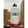 Image 2 : Farm-Tuff 7 Gallon Poultry Waterer