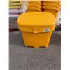 Image 2 : Tillsonbrands 120L Yellow Salt Bin