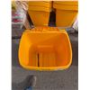 Image 4 : Tillsonbrands 120L Yellow Salt Bin