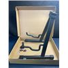 Image 7 : Universal Guitar Stand with 4 Guitar Picks - Foldable Design/Easy to Setup - Brand New!