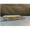 Image 6 : Yisan 18-Pack Micro-Line Pen Set; Fineliner Pens for Artists; Colored Fineline Drawing Markers - New