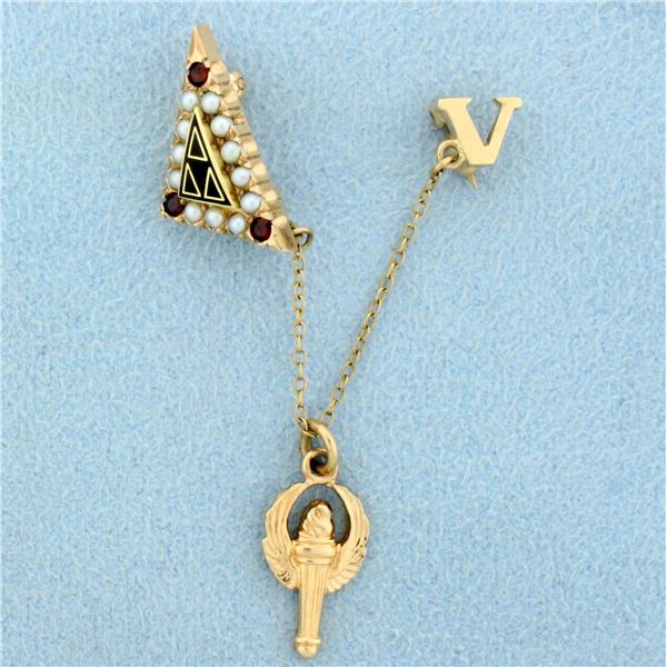 Vintage Acacia Fraternity Pin in 10K Yellow Gold