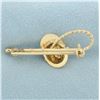 Image 2 : Jockey Helmet Riding Crop Racing Horse Brooch in 18k Yellow Gold