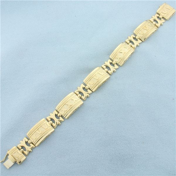 Roman Numeral Bracelet in 14k Yellow Gold