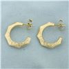 Image 2 : Unique Etched Hoop Earrings in 14k Yellow Gold