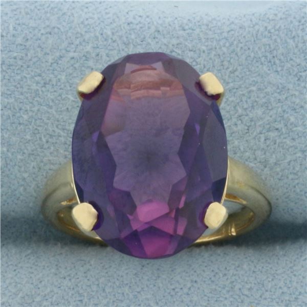 Color Changing Lab Sapphire Ring in 14k Yellow Gold