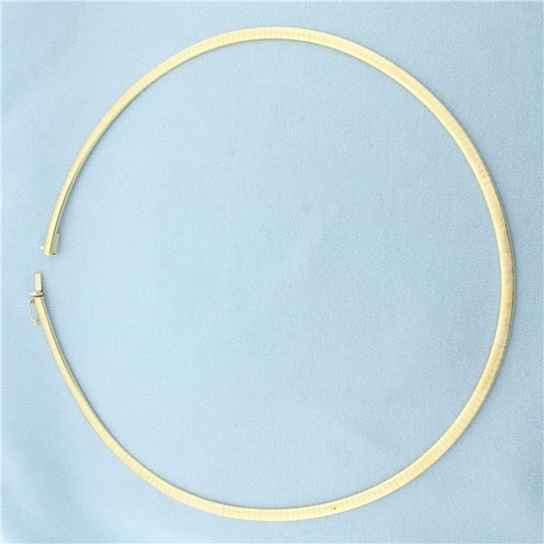 18 Inch Italian Omega Necklace in 14k Yellow Gold