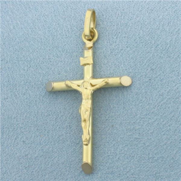 Crucifix Pendant in 18k Yellow Gold
