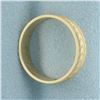 Image 2 : Mens Diamond Cut Leaf Design Band Ring in 14k Yellow Gold